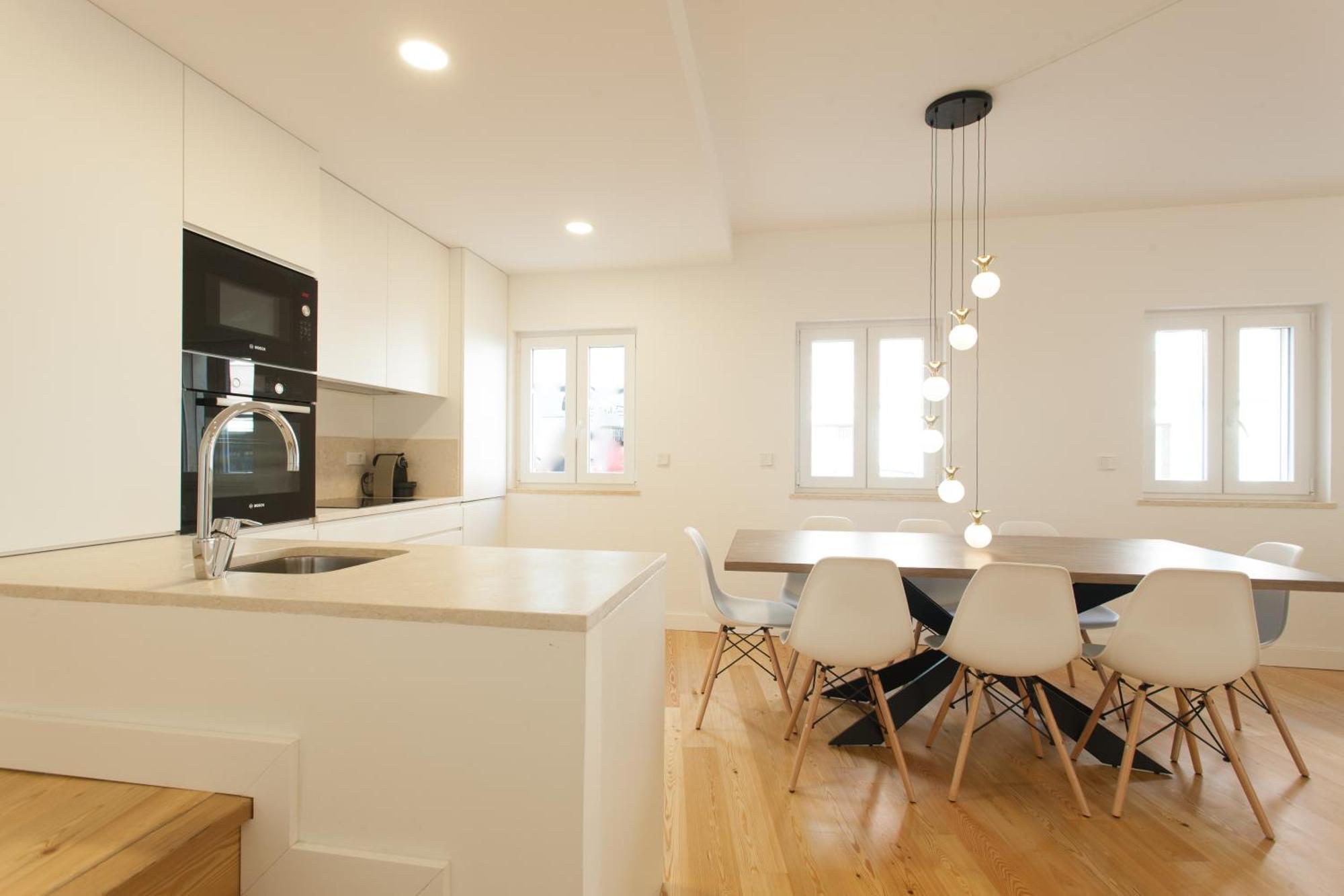 Mouraria Blue Three-Bedroom Apartment W/ Parking - By Lu Holidays Lisbon Exterior photo